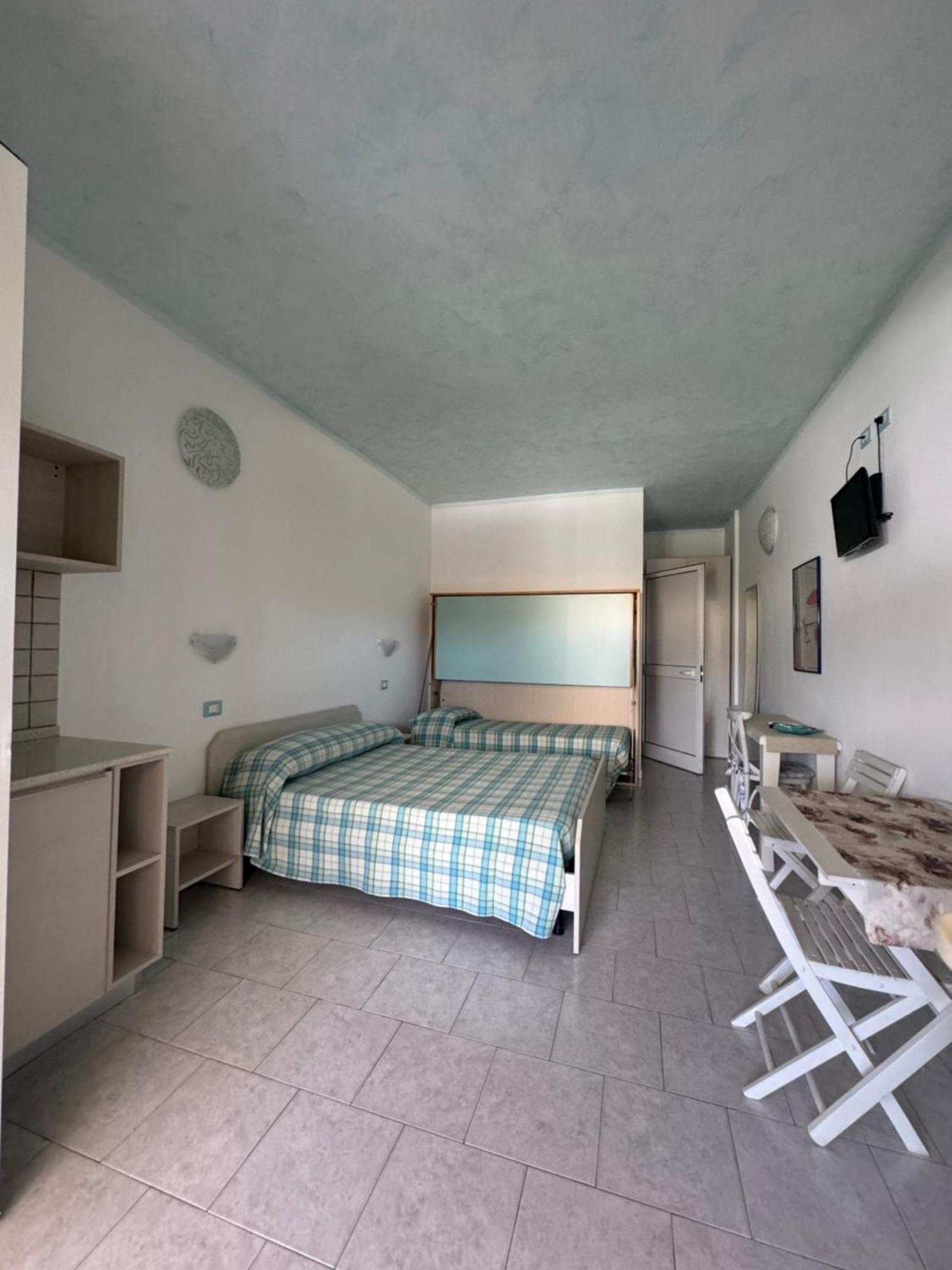 Hotel Bagno Stella Del Mare Marina Di Carrara Exterior foto